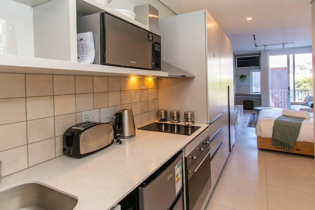 Living In The Rose De Waterkant. Cape Town Apartment