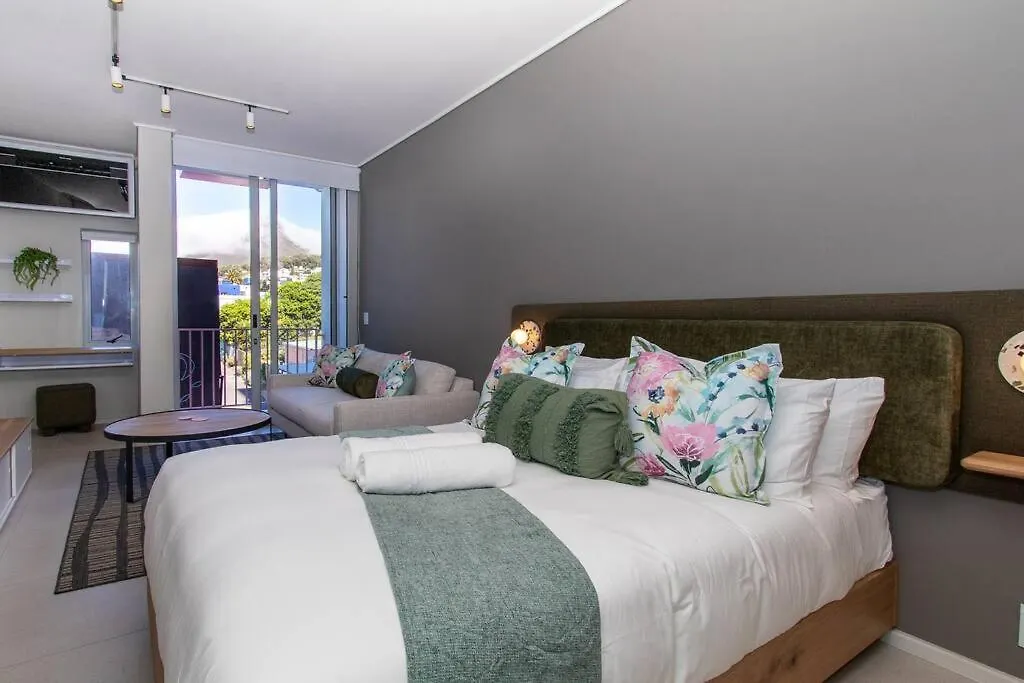 Apartment Living In The Rose De Waterkant. Cape Town