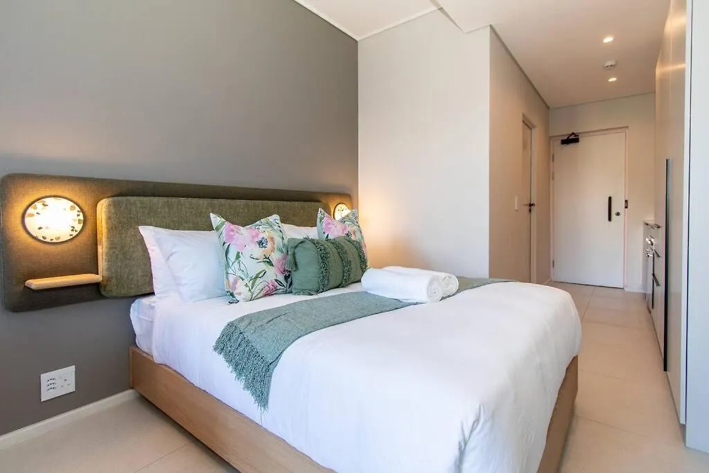 Apartment Living In The Rose De Waterkant. Cape Town